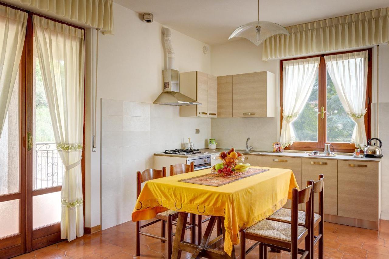 Appartamento Luisa - Vista Lago Passignano sul Trasimeno Exterior foto